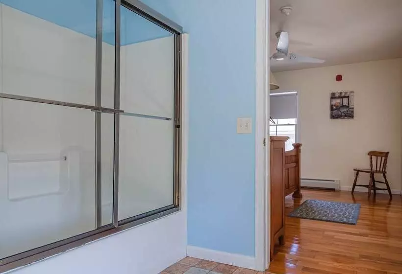 Majatalo The Hendrickson House