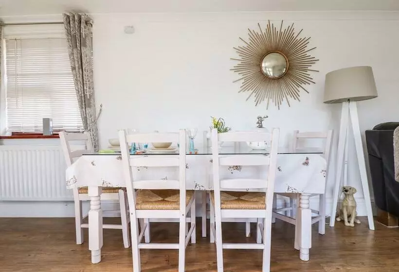 Phoenix Cottage
