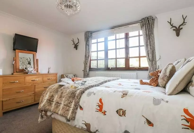 Phoenix Cottage