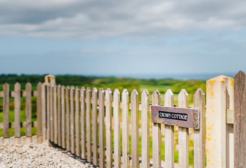 Crown Cottage