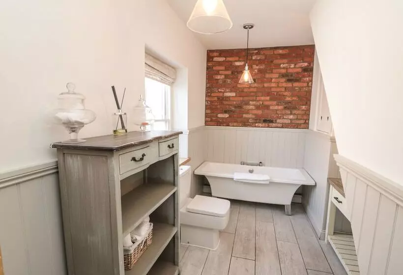 Harriet's Cottage