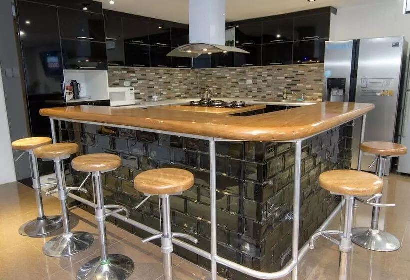 Hotelli California Valle Sagrado