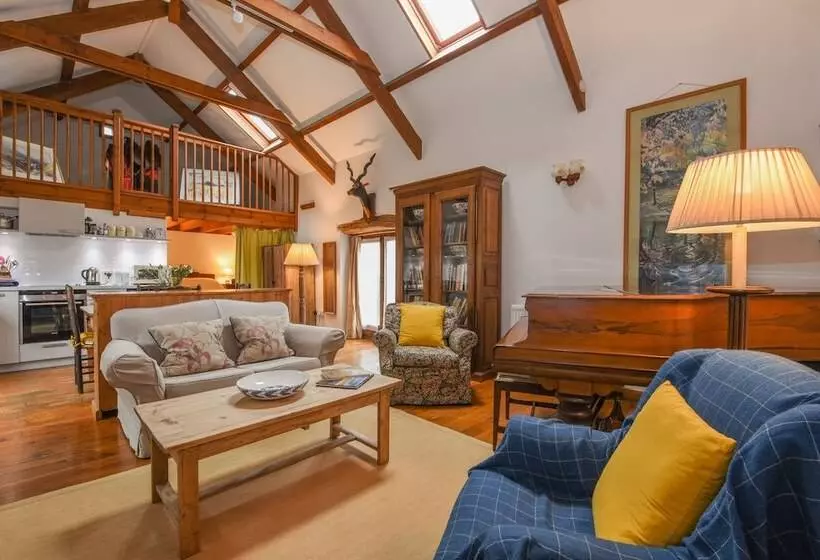 Townend Barn