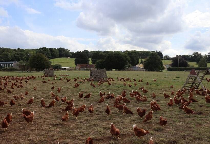 Woodmans Cottage @ Nables Farm