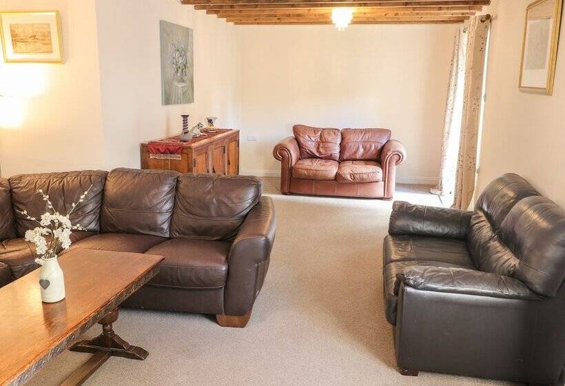 Airy Hill Old Farmhouse