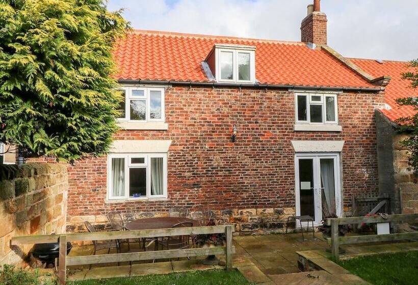 Airy Hill Old Farmhouse