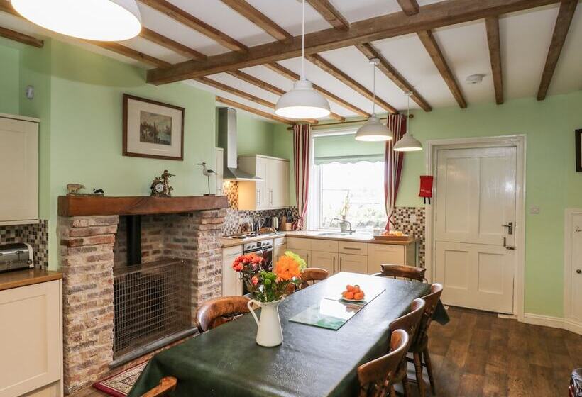 Airy Hill Old Farmhouse