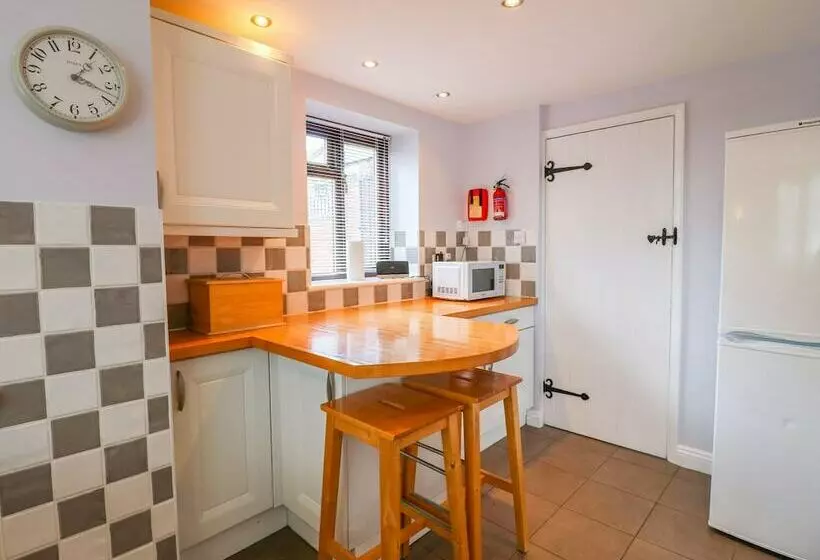 Netherfield Cottage