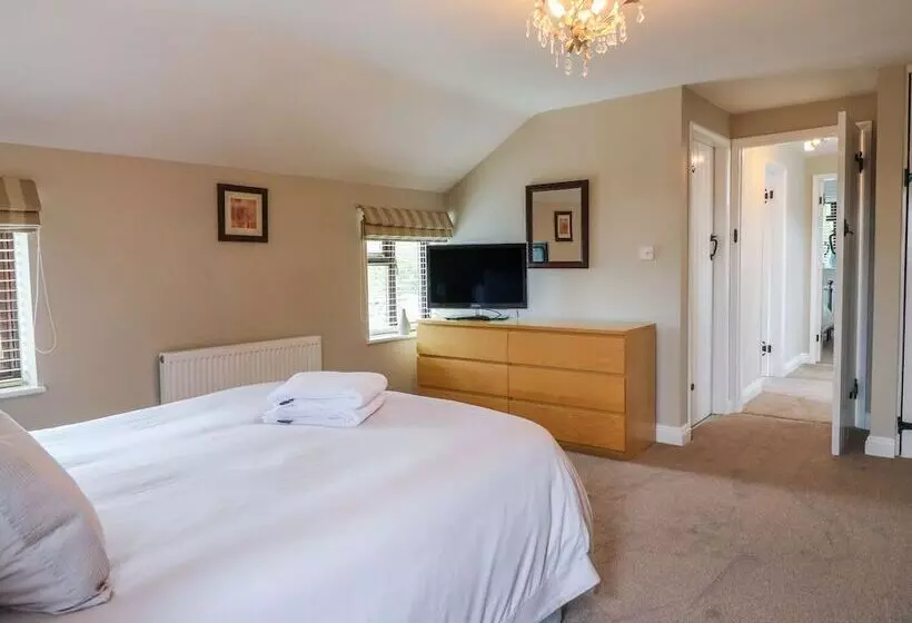 Netherfield Cottage