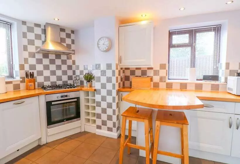 Netherfield Cottage