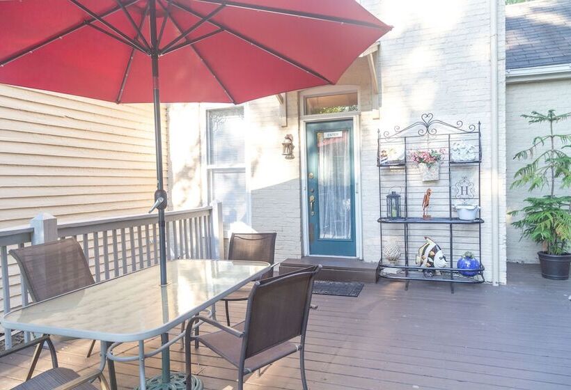 Red Rose Inn Bed & Breakfast