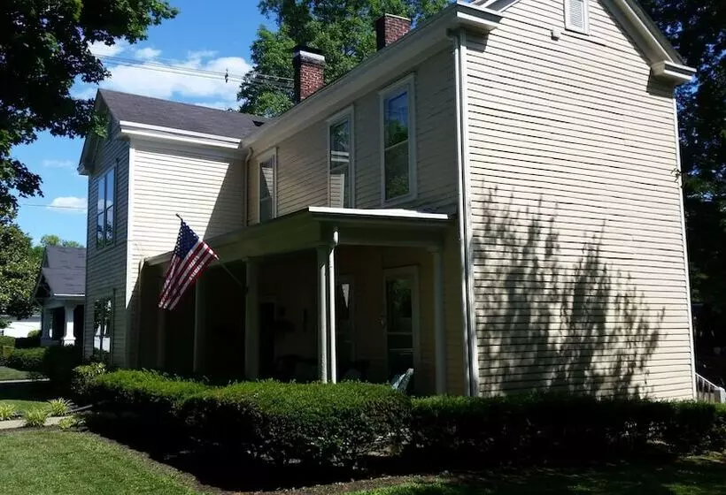 Red Rose Inn Bed & Breakfast