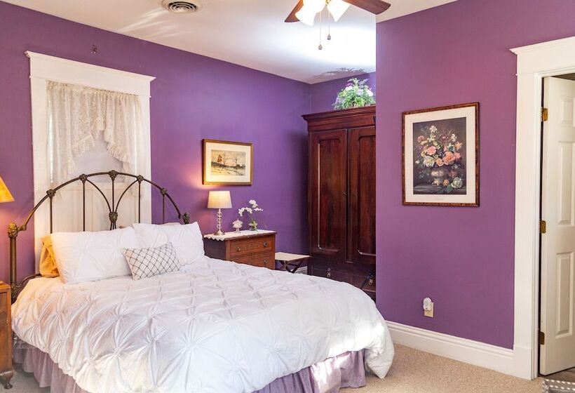 Red Rose Inn Bed & Breakfast