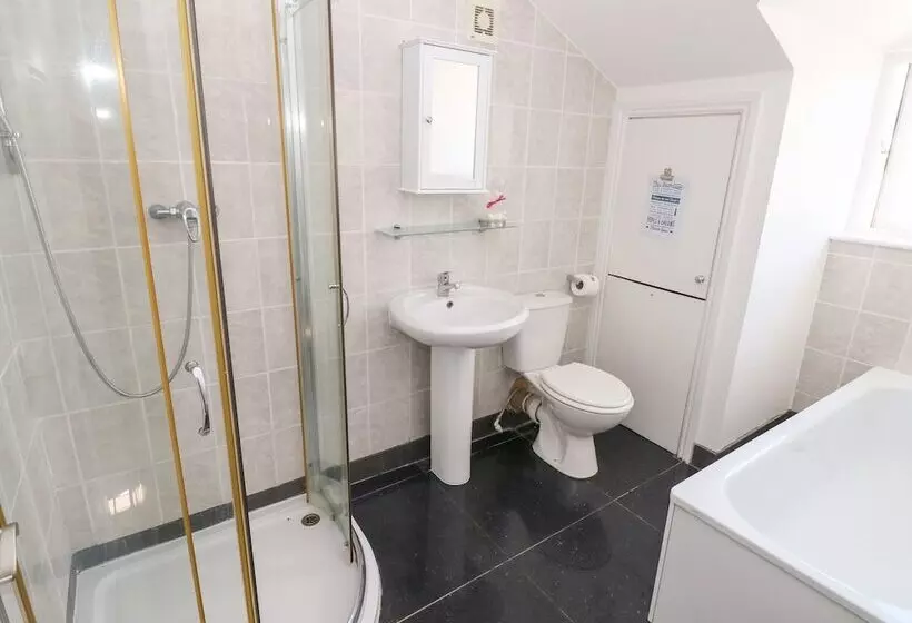 Saddlers Cottage, Berllandeg Farm