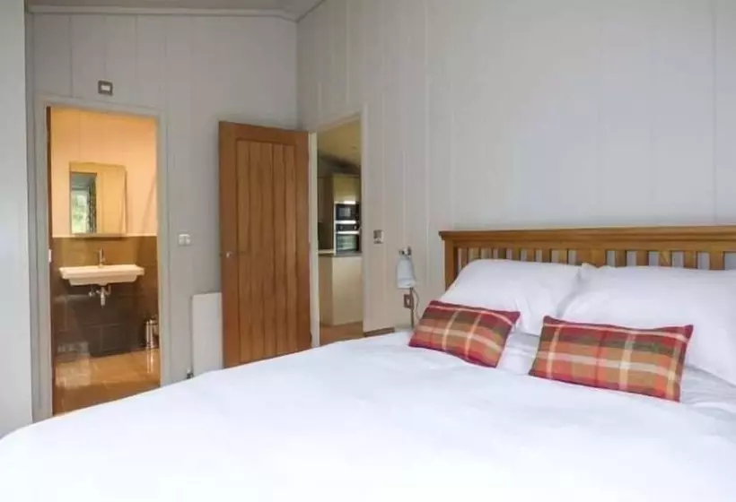 Shepherd Lodge