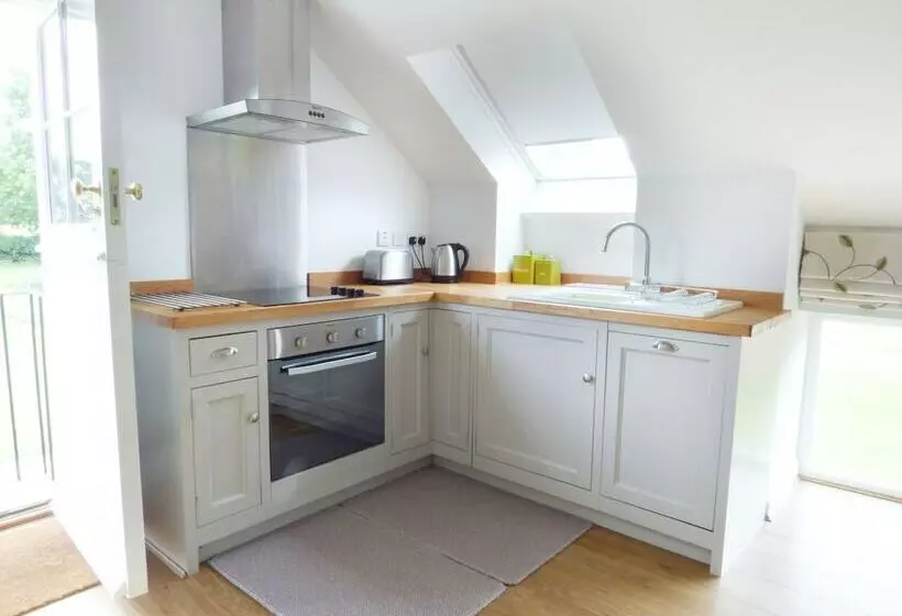 The Stables, Crayke Lodge