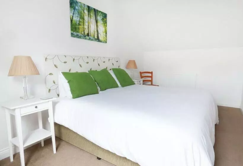 The Stables, Crayke Lodge