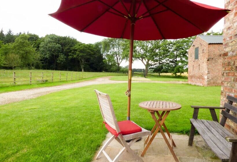 The Stables, Crayke Lodge