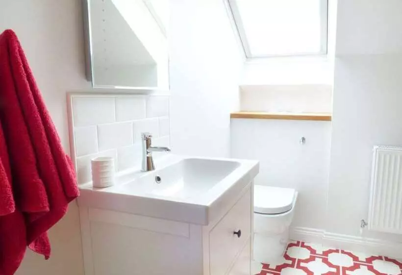 The Stables, Crayke Lodge