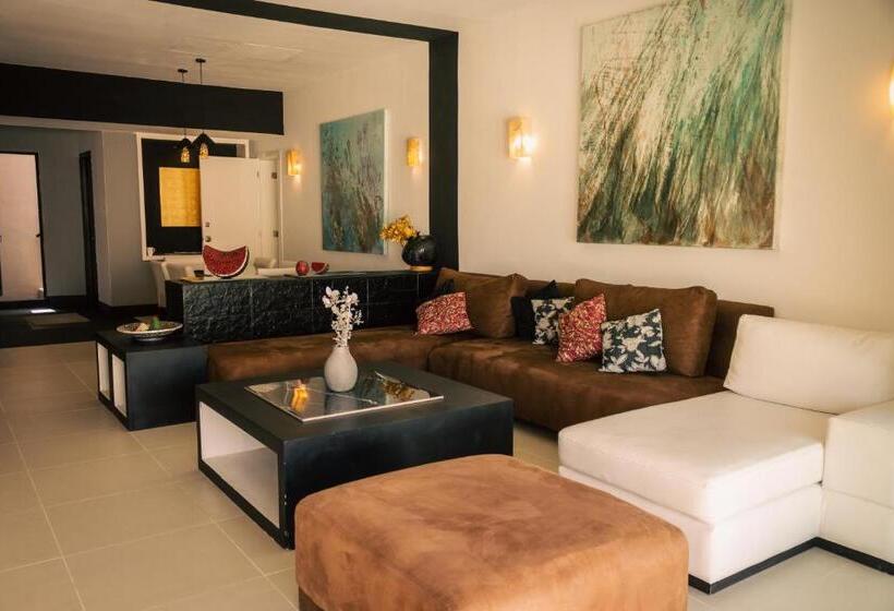 Aldea Thai Luxury Condos By Playa Rentals