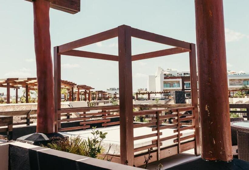 Aldea Thai Luxury Condos By Playa Rentals