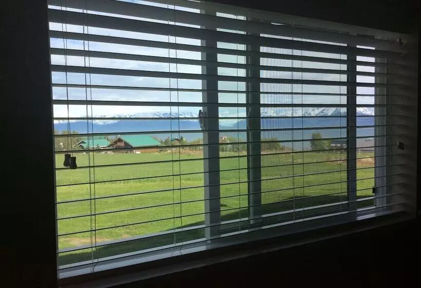 ベッドアンドブレックファースト Anglers Roost