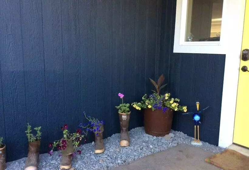 ベッドアンドブレックファースト Anglers Roost