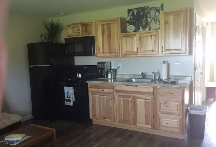 ベッドアンドブレックファースト Anglers Roost