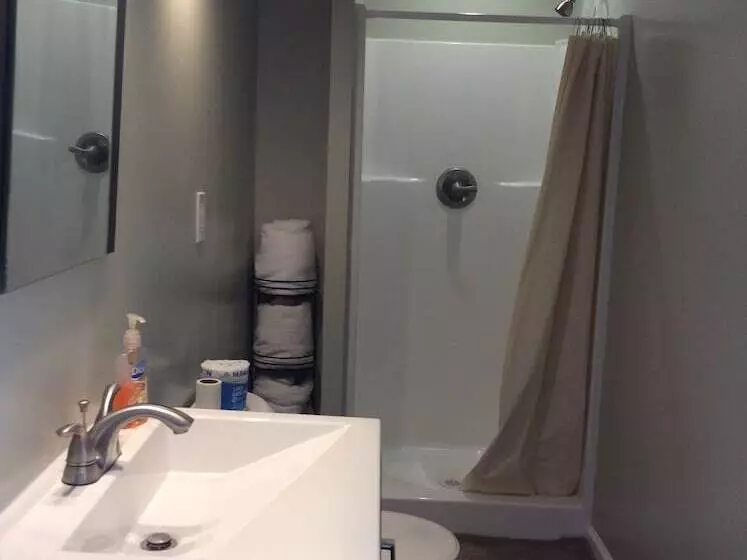 ベッドアンドブレックファースト Anglers Roost