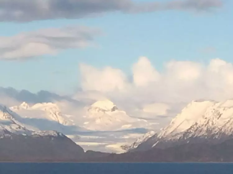 ベッドアンドブレックファースト Anglers Roost