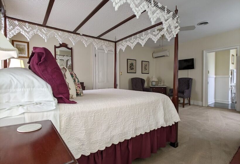 Benjamin Ellis House Bed & Breakfast