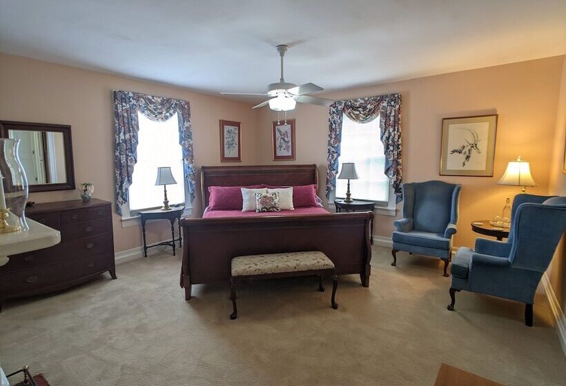 Benjamin Ellis House Bed & Breakfast