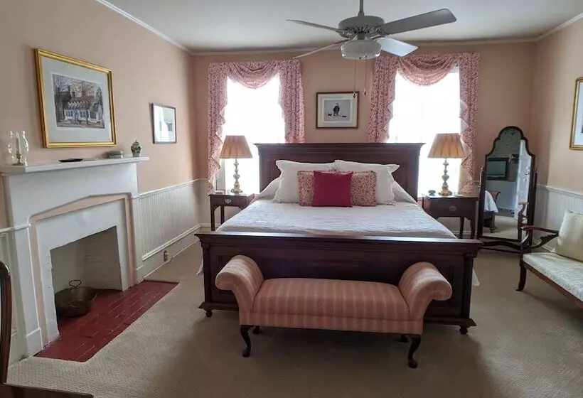 Benjamin Ellis House Bed & Breakfast