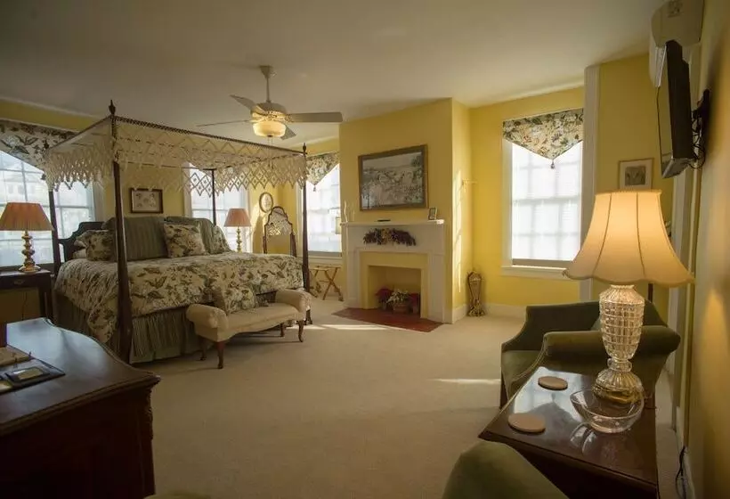 Benjamin Ellis House Bed & Breakfast