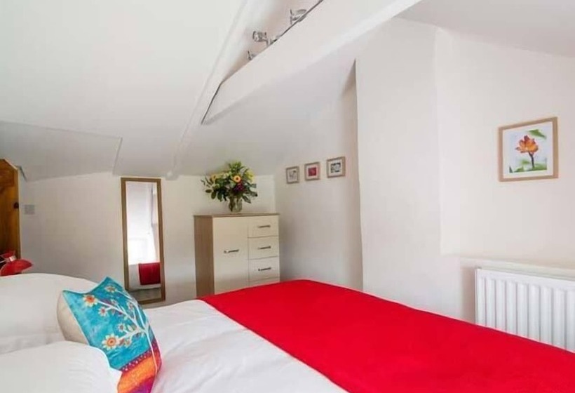 Five Elements Cottage