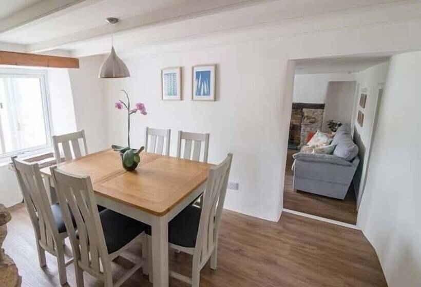 Five Elements Cottage