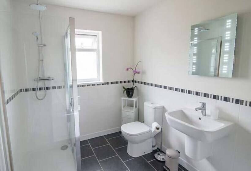 Five Elements Cottage