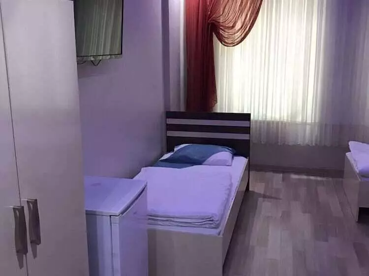 هتل Ahranis