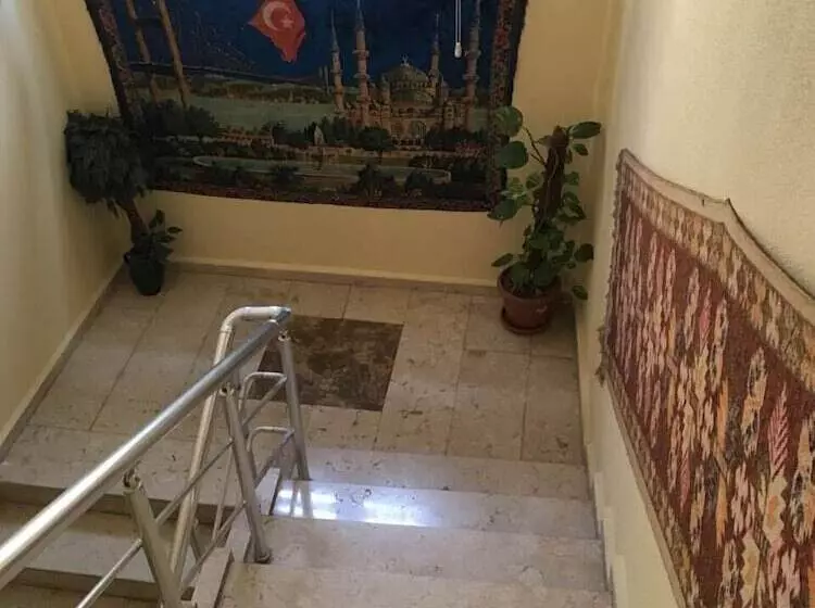 هتل Ahranis