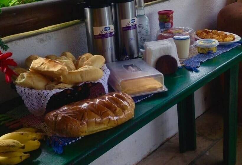 هتل Bangalôs Do Sapê