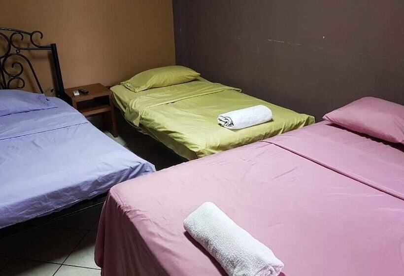 هتل Estancia Victoria