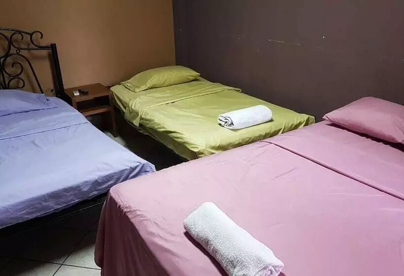 هتل Estancia Victoria