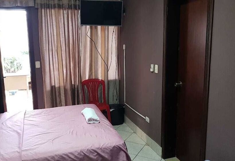 هتل Estancia Victoria