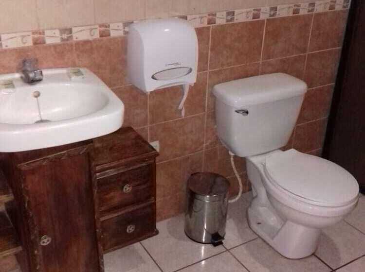 هتل Estancia Victoria