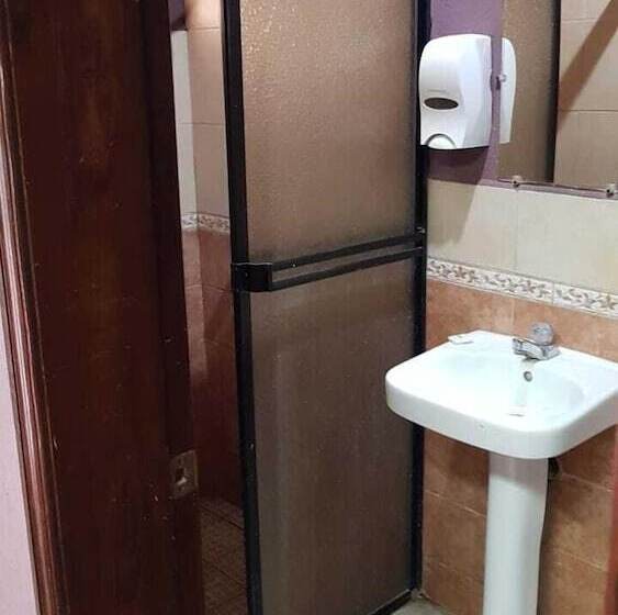 هتل Estancia Victoria