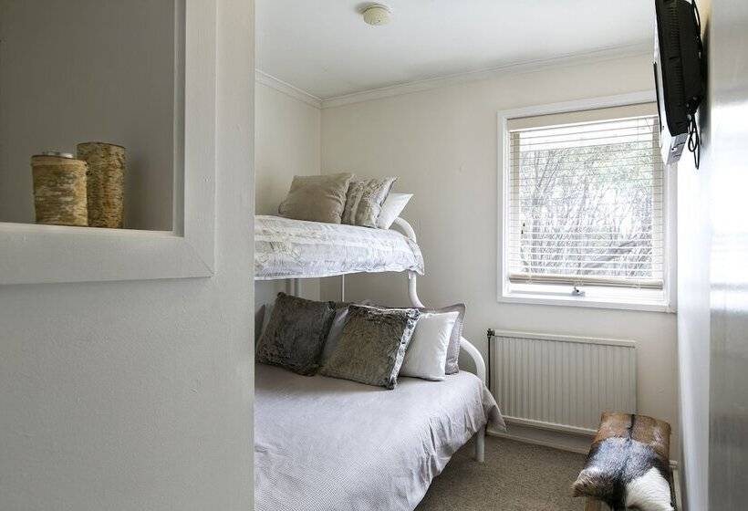 בית מלון כפרי Feathertop Alpine Lodge