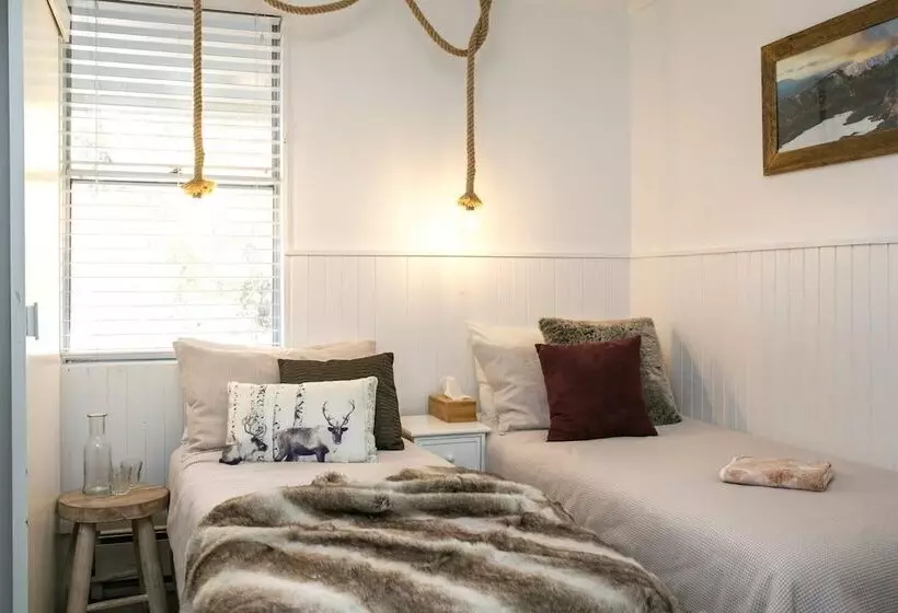 Hotelli Feathertop Alpine Lodge