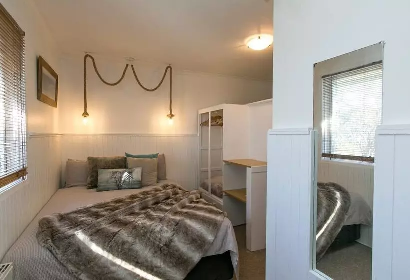 Hotelli Feathertop Alpine Lodge