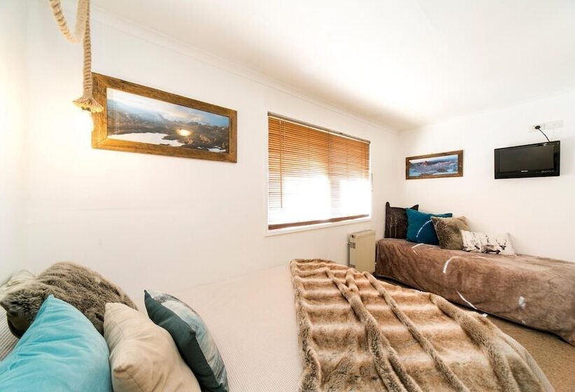 בית מלון כפרי Feathertop Alpine Lodge