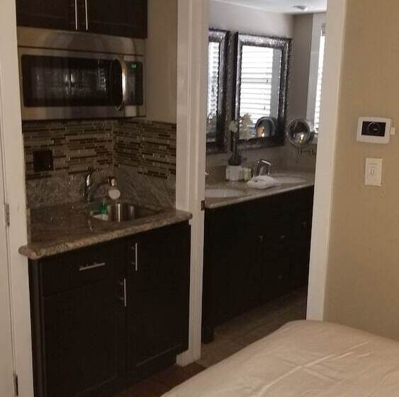 酒店 Gondola Lodge